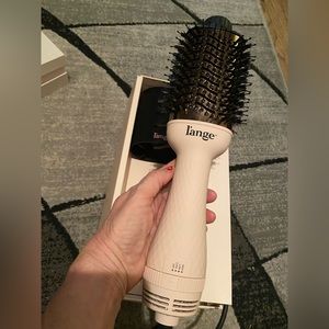 L’ange hair brush dryer